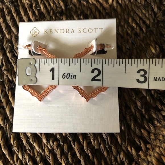 Kendra Scott Pierced Earring Miku Hoops Rose Color - Picture 3 of 6